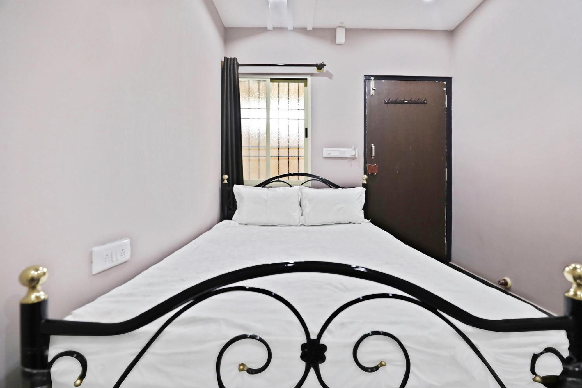 สปอต ออน 39359 Sr คอมฟอร์ต Hotel กานักปุระ ภายนอก รูปภาพ