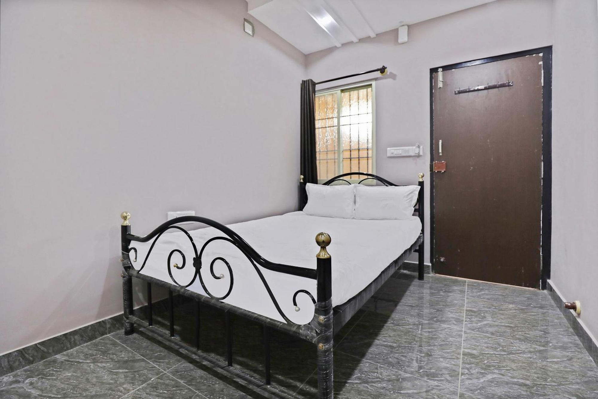สปอต ออน 39359 Sr คอมฟอร์ต Hotel กานักปุระ ภายนอก รูปภาพ