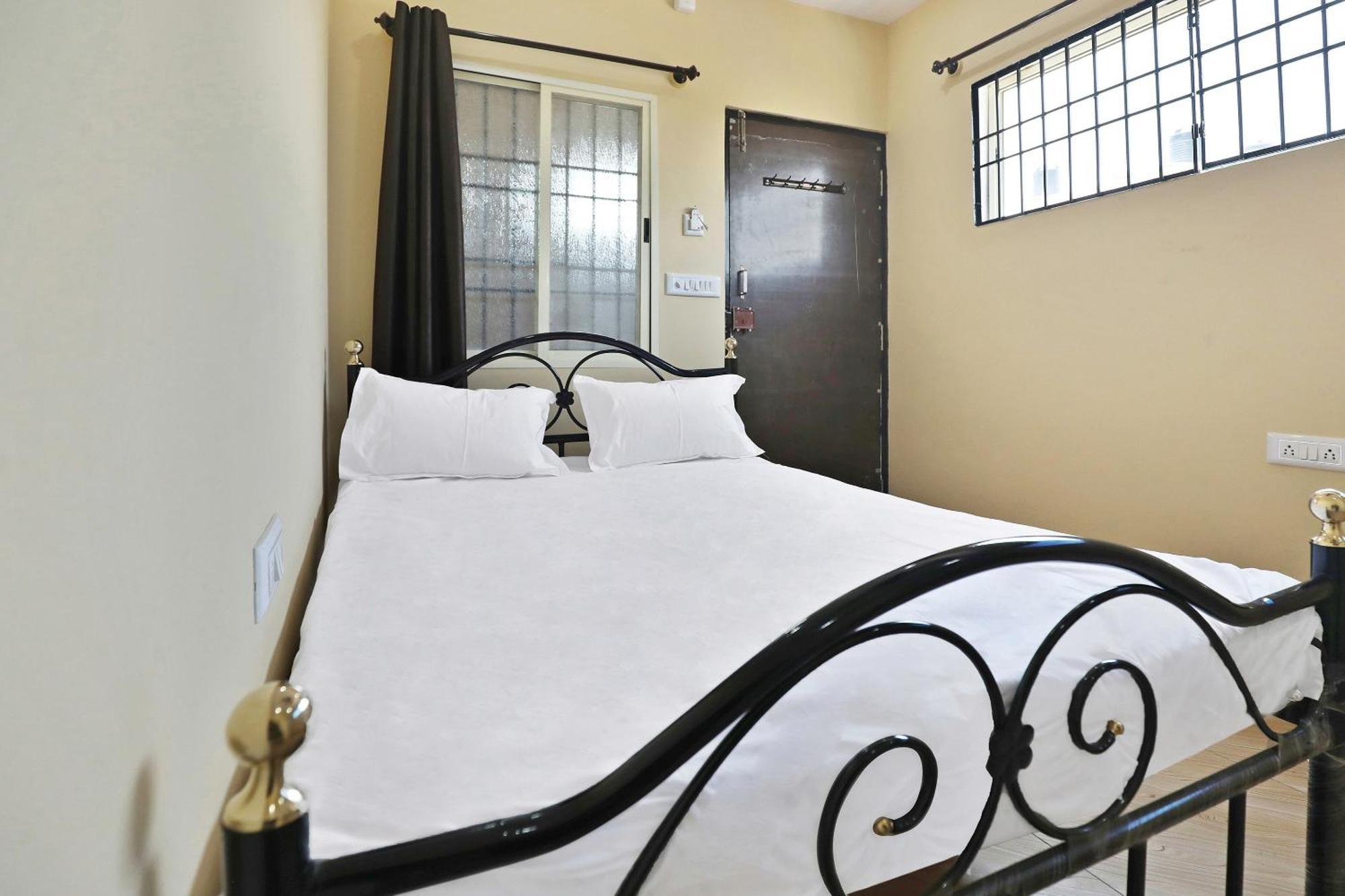 สปอต ออน 39359 Sr คอมฟอร์ต Hotel กานักปุระ ภายนอก รูปภาพ